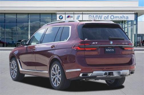 2025 BMW X7 xDrive40i