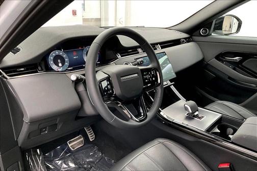 Fuji White 2026 Land Rover Range Rover Evoque Dynamic SE