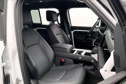 2025 Land Rover Defender P400 S