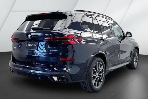 Carbon Black Metallic 2026 BMW X5 xDrive40i