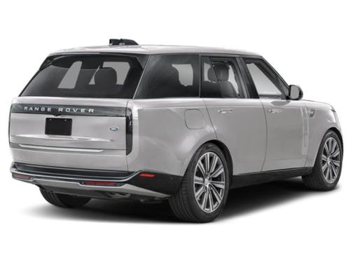 2026 Land Rover Range Rover P615 SV