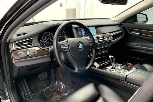 2011 BMW 750 Li xDrive