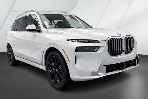 2025 BMW X7 xDrive40i