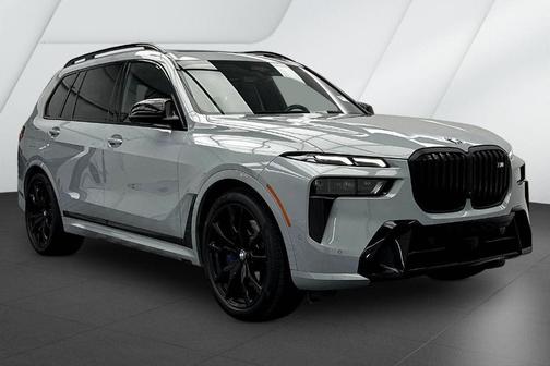 Gray Metallic 2024 BMW X7 M60i