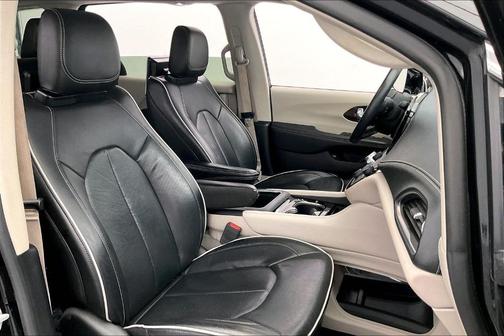 2022 Chrysler Pacifica Hybrid Limited
