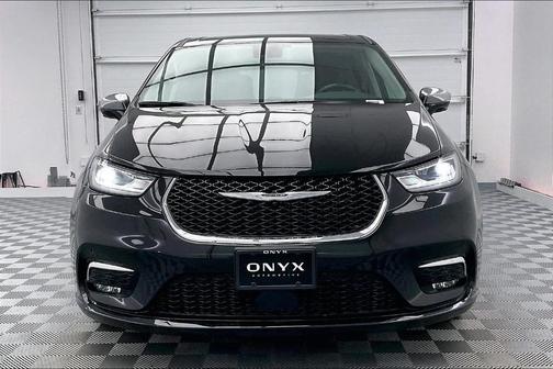 2022 Chrysler Pacifica Hybrid Limited