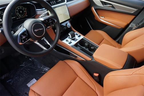 2025 Jaguar F-PACE P400 R-Dynamic S