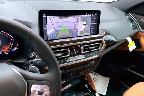 2025 BMW X4 xDrive30i