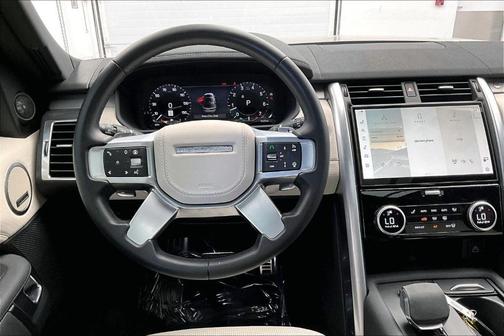 2024 Land Rover Discovery P360 Dynamic SE