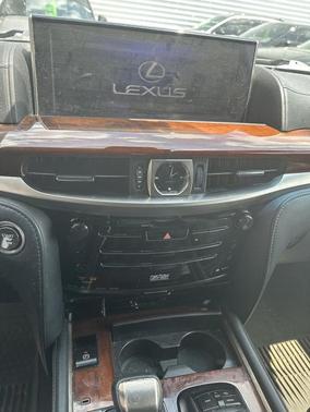 2019 Lexus LX 570