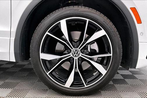 2024 Volkswagen Tiguan 2.0T SEL R-Line
