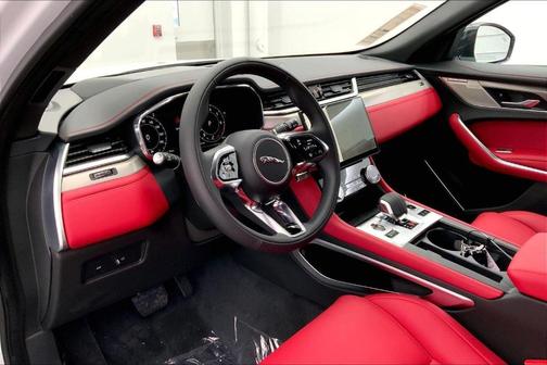 2026 Jaguar F-PACE P400 R-Dynamic S
