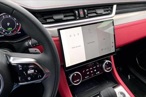 2026 Jaguar F-PACE P400 R-Dynamic S