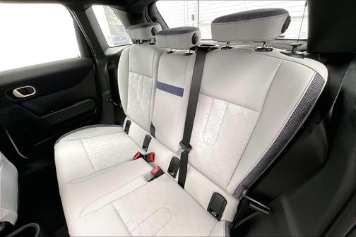2025 MINI Hardtop C Signature Trim