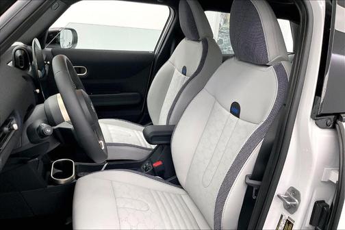 2025 MINI Hardtop C Signature Trim