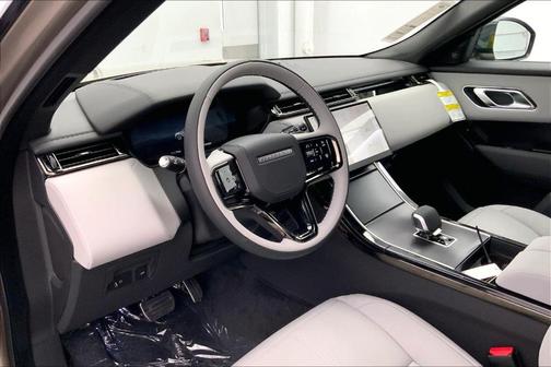 2026 Land Rover Range Rover Velar P250 Dynamic SE