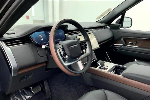 2025 Land Rover Range Rover AUTOBIOGRAPHY