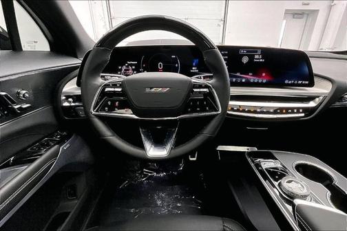 2026 Cadillac LYRIQ V