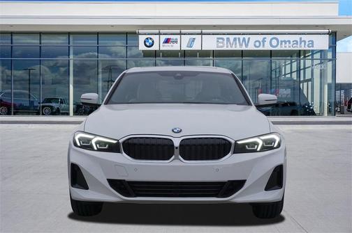 2025 BMW 330 i xDrive