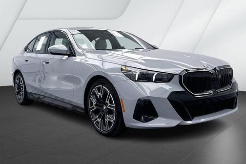 Gray Metallic 2026 BMW 530 i xDrive