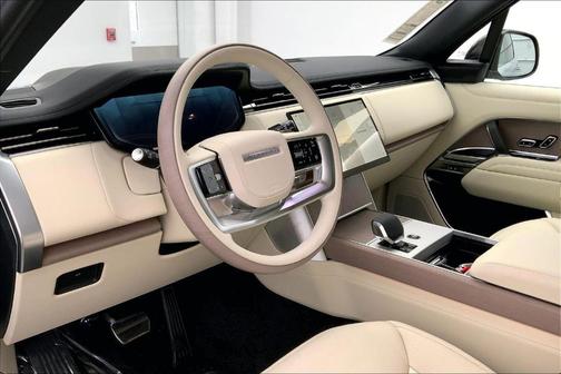 2025 Land Rover Range Rover P400 SE