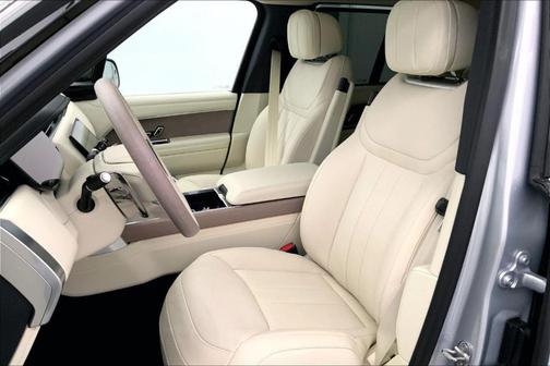 2025 Land Rover Range Rover P400 SE