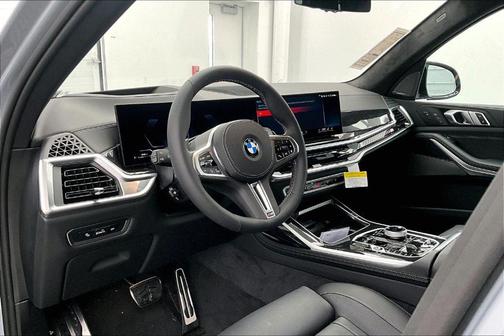 2026 BMW X7 M60i