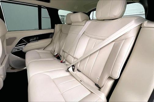 2025 Land Rover Range Rover P530 SE