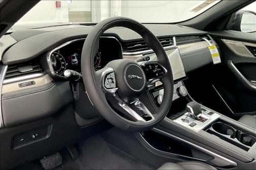 2026 Jaguar F-PACE P250 R-Dynamic S