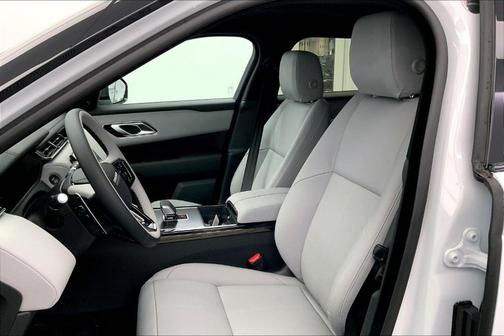 2026 Land Rover Range Rover Velar P250 Dynamic SE