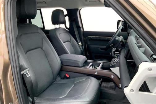 2024 Land Rover Defender 110 S