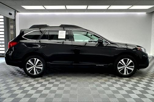 Crystal Black Silica 2019 Subaru Outback 2.5i Limited