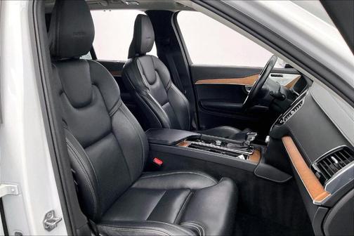 2019 Volvo XC90 T6 Inscription