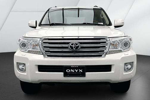 2015 Toyota Land Cruiser V8