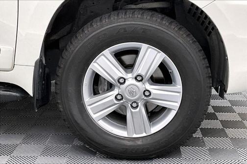 2015 Toyota Land Cruiser V8