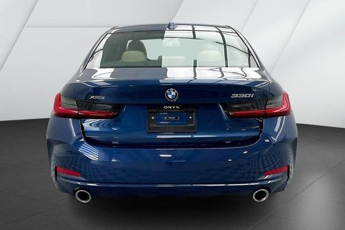 2024 BMW 330 i xDrive