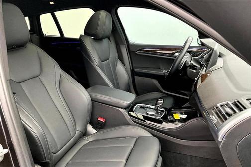 2023 BMW X4 xDrive30i