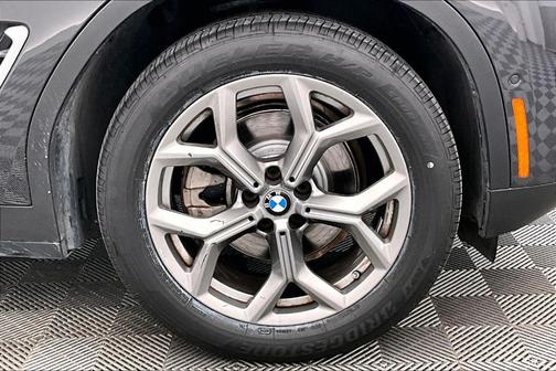 2023 BMW X4 xDrive30i
