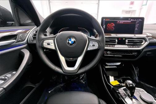 2023 BMW X4 xDrive30i