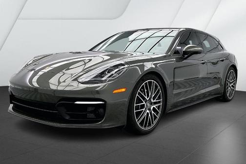 2023 Porsche Panamera 4