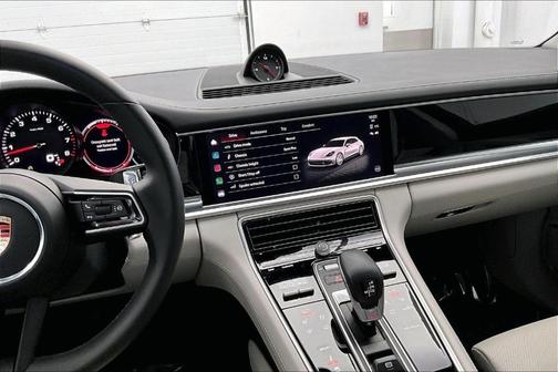 2023 Porsche Panamera 4