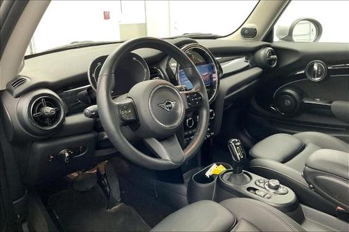 2024 MINI SE Hardtop Cooper