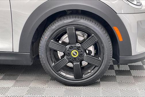 2024 MINI SE Hardtop Cooper