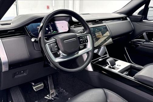 2025 Land Rover Range Rover P550e Autobiography