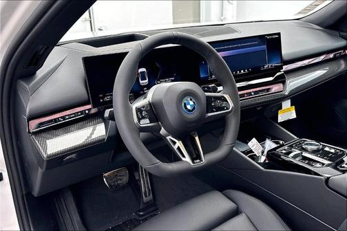 2026 BMW 550e xDrive