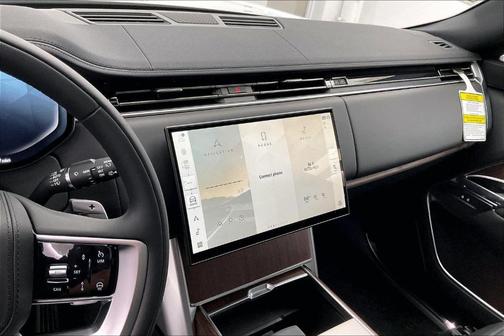 2025 Land Rover Range Rover P400 SE