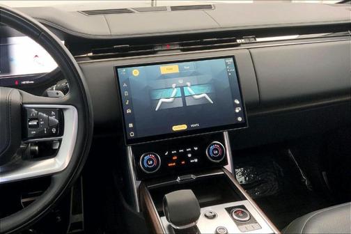 2022 Land Rover Range Rover P400 SE