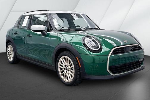 British Racing Green IV Metallic 2026 MINI Hardtop Cooper