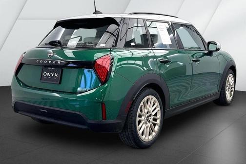 British Racing Green IV Metallic 2026 MINI Hardtop Cooper