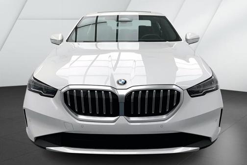 2024 BMW 530 i xDrive